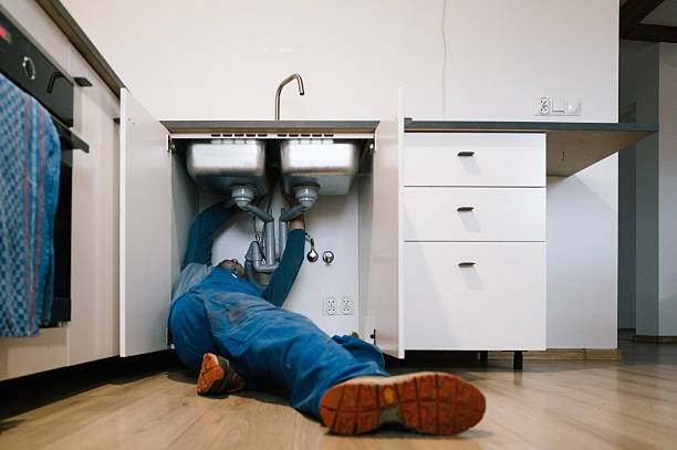Professional Drain Cleaning technician working in Tustin, CA